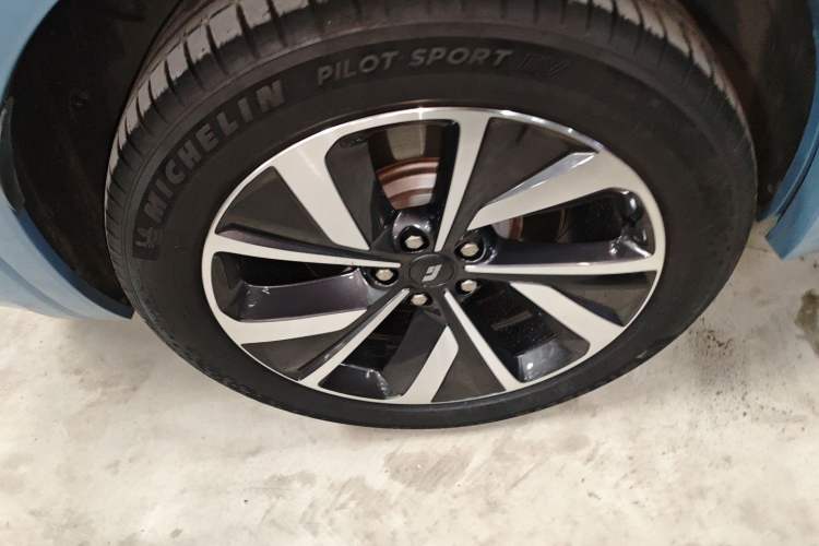 Used Li Auto ONE 2021 Extended-Range 6-Seater Version
