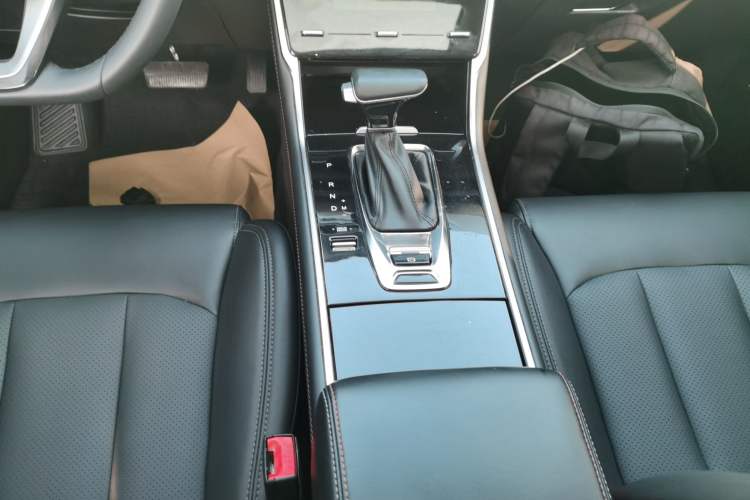 Used Changan CS75 2020 280T DCT Luxury Model China VI Standard
