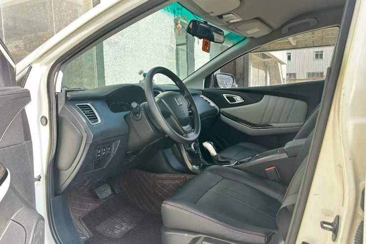 Used Luxgen 5 2015 1.8T Automatic Smart Model
