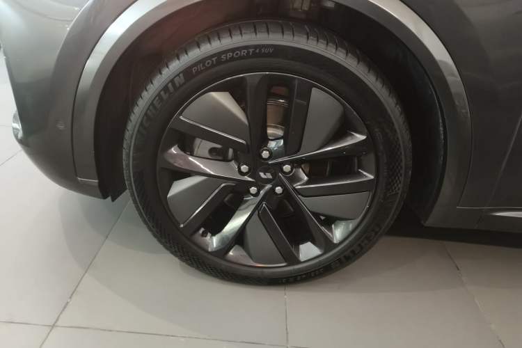 Used Li Auto L9 2022 Max model
