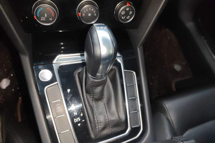 Used Volkswagen Magotan 2019 330TSI DSG Leading Model China VI Standard
