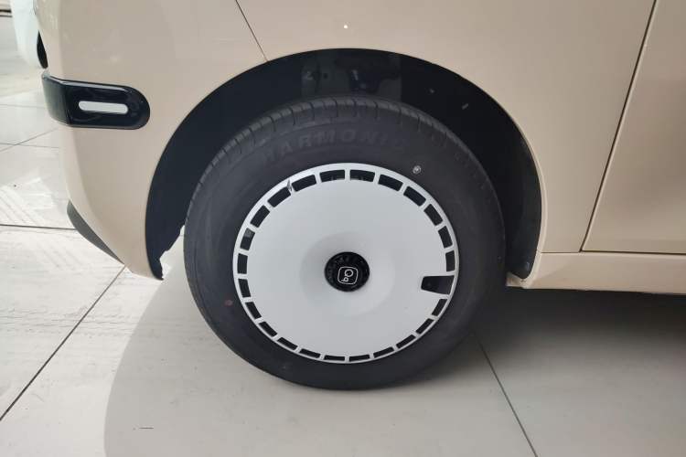 Used Chery QQ Ice Cream 2024 Edition Youth Version 205km Sundae