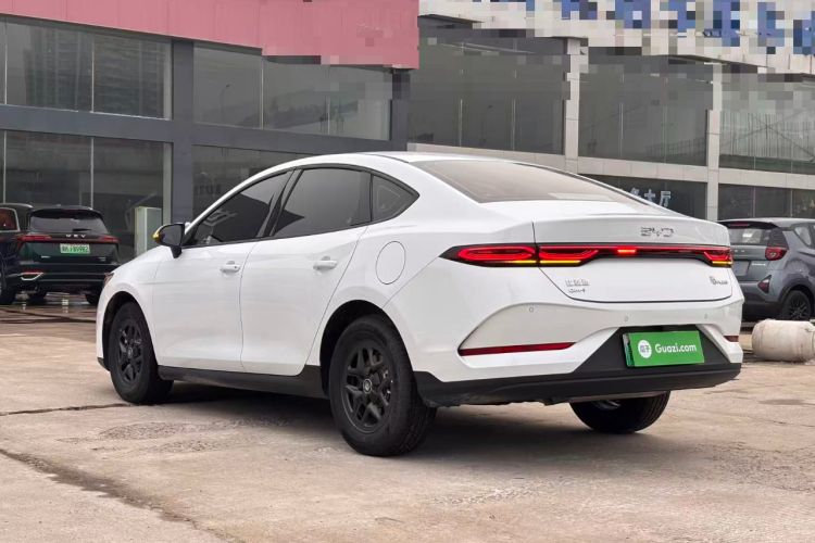 Used BYD Qin PLUS 2025 DM-i Smart Drive 55KM Leading Model
