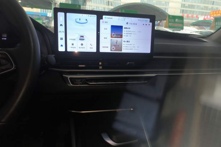 Used Geely Auto Emgrand 2023 4th Generation Champion Edition 1.5L CVT Prestige Model
