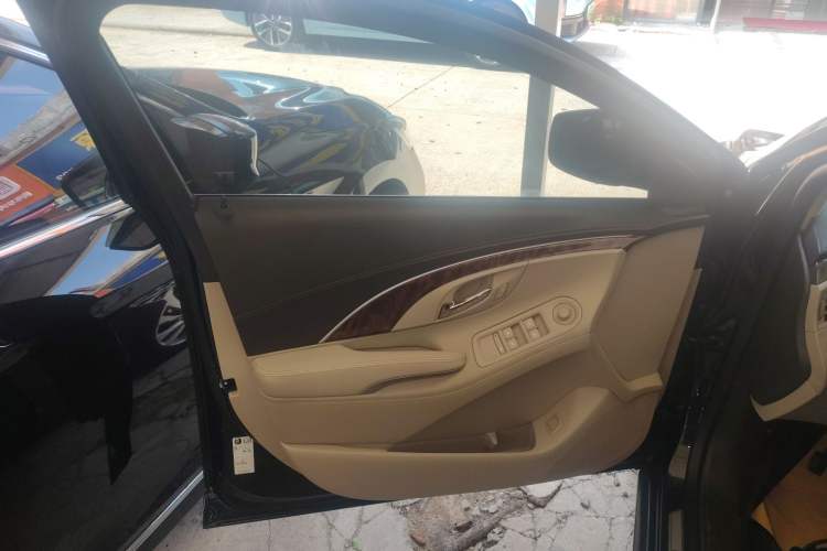 Used Buick LaCrosse 2013 2.4L SIDI Leading Comfort Version
