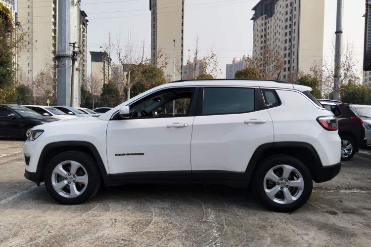 Used  Compass 2017 200T Automatic Comfort Edition
