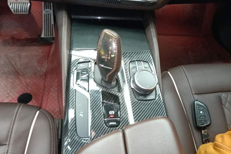 Used BMW 5 Series 2019 530Li Leading Model Luxury Package
