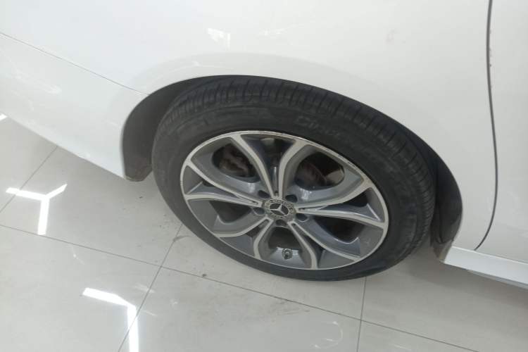 Used Mercedes-Benz E-Class 2021 E 300 L Sporty and Stylish Model