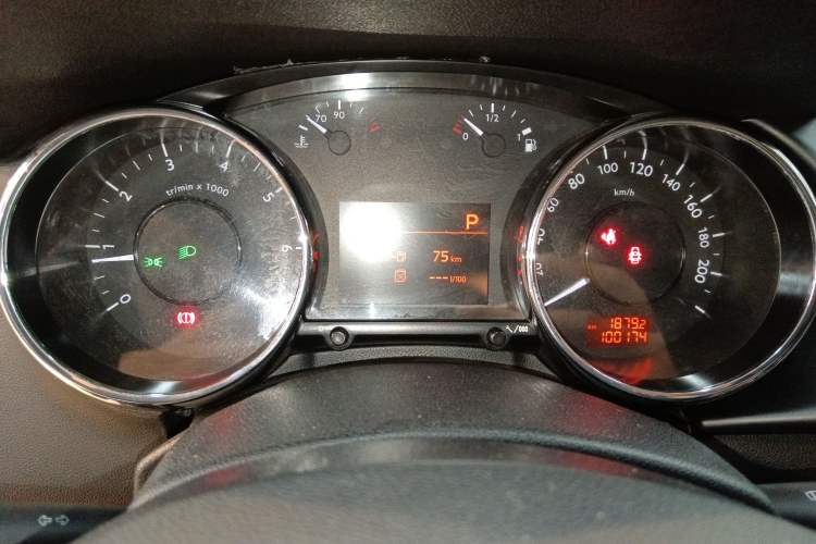 Used Peugeot 3008 2013 2.0L Automatic Classic Edition
