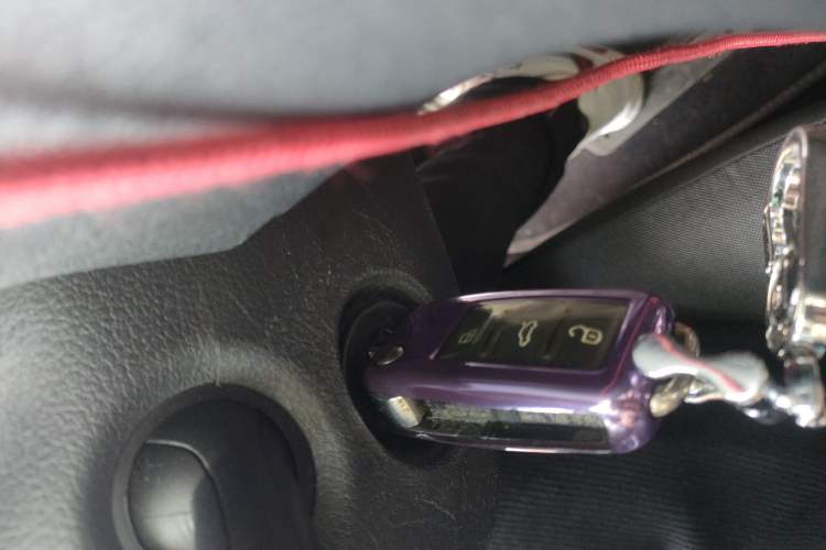 Used Volkswagen Polo 2016 1.6L Automatic Comfort Model