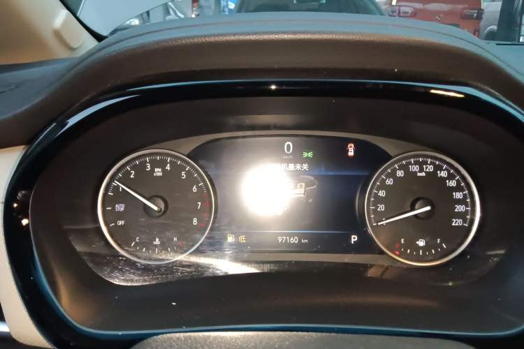 Used Buick GL8 2023 Facelifted Land Cruiser Executive Luxury Version