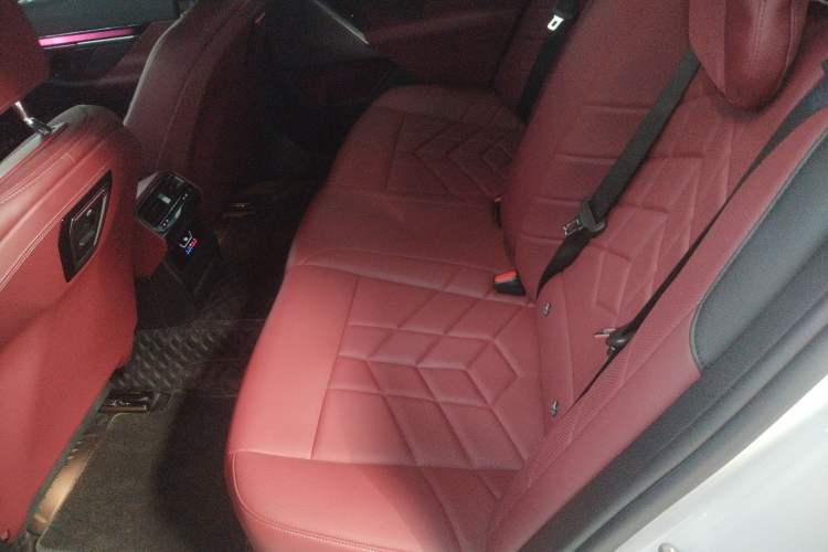 Used BMW i5 2024 eDrive 35L M Sport Package
