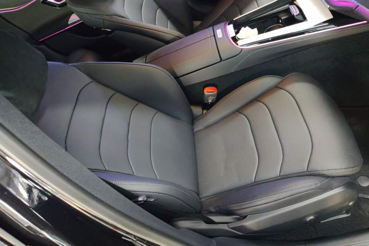 Used Mercedes-Benz E-Class 2024 E 260 L 4MATIC Sport Edition
