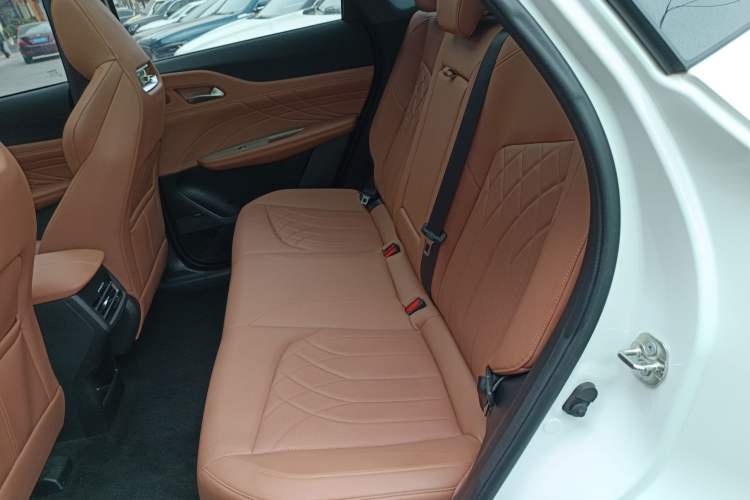 Used Changan UNI-Z New Energy 2024 Blue Whale Smart Electric iDD 125km Excellence Model
