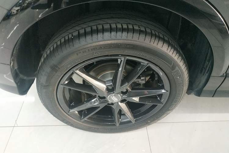 Used Audi Q2L 2021 35 TFSI Progressive Dynamic Edition
