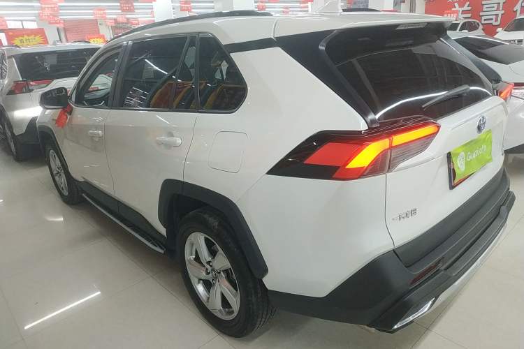 Used Toyota RAV4 2020 Dual-Engine 2.5L E-CVT Two-Wheel Drive Elite Edition