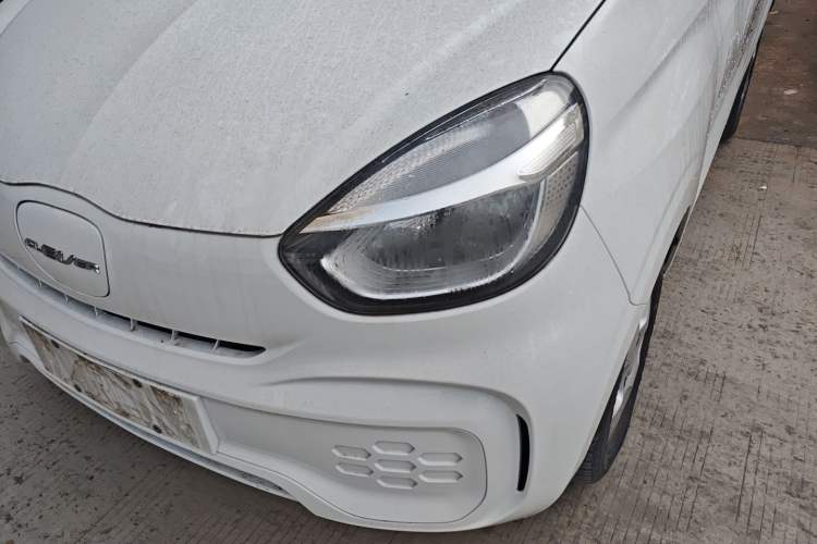 Used Roewe Clever 2021 302 km New Four-Seater Super-Efficient Version