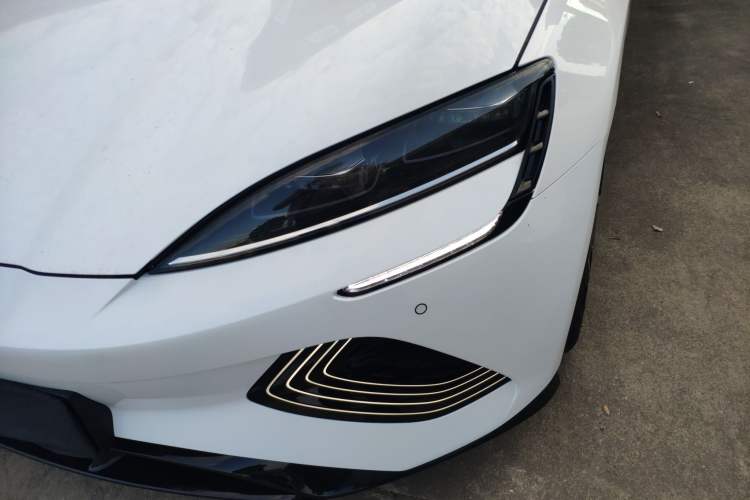 Used BYD Seal 2022 700 km Long-Range Rear-Wheel-Drive Version
