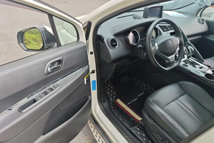 Used Peugeot 3008 2013 2.0L Automatic Trend Edition
