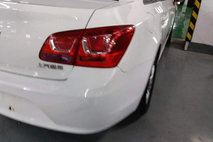 Used Chevrolet Cruze 2015 1.5L Classic SE MT
