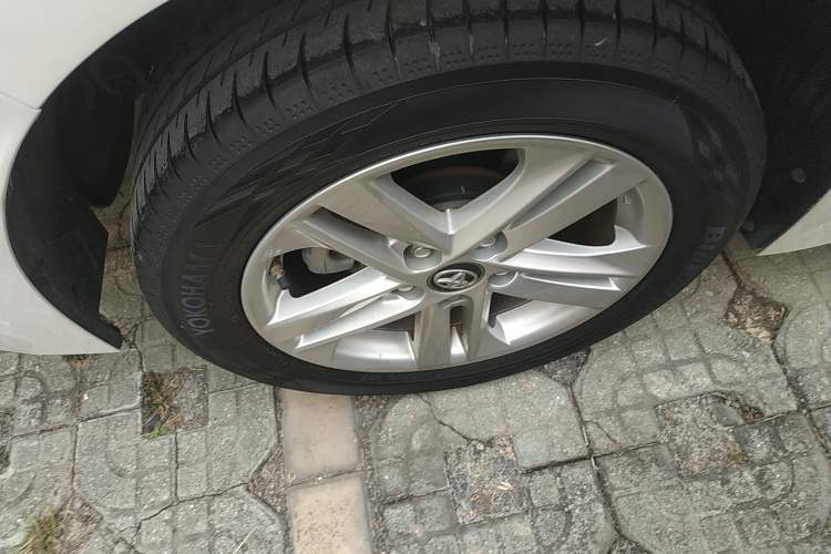 Used Toyota Levin 2019 185T CVT Luxury Edition China VI Standard