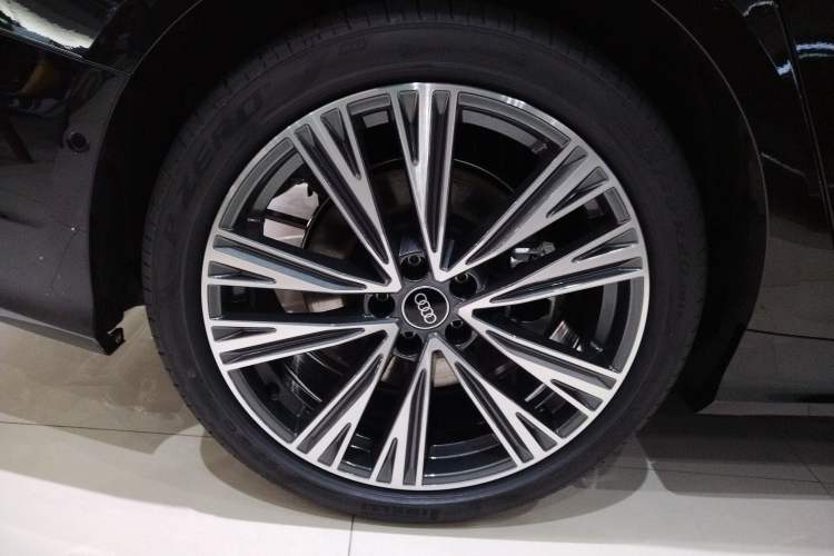 Used Audi A6L 2025 Revised 45 TFSI Prestige Dynamic Edition
