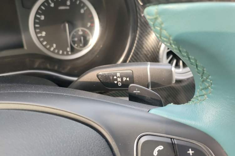 Used Mercedes-Benz Vito 2021 2.0T Elite Version 7 Seats
