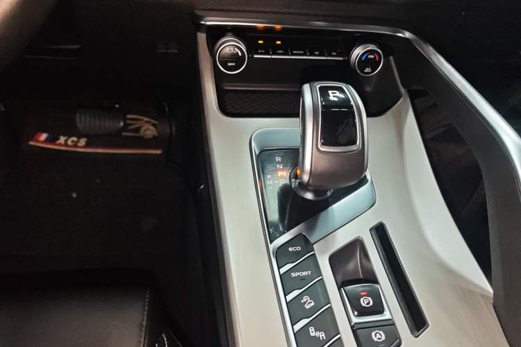 Used Geely Auto Coolray 2019 260T DCT Knight China VI Standard
