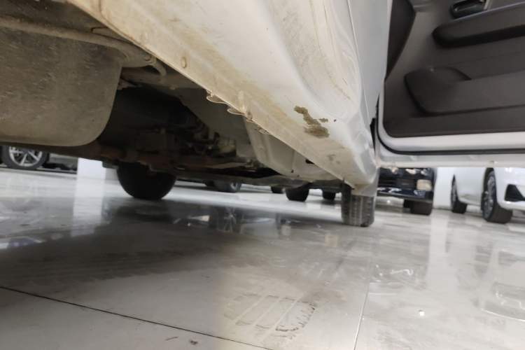 Used Wuling Hongguang V 2019 1.5L Jingqu Version China VI LAR
