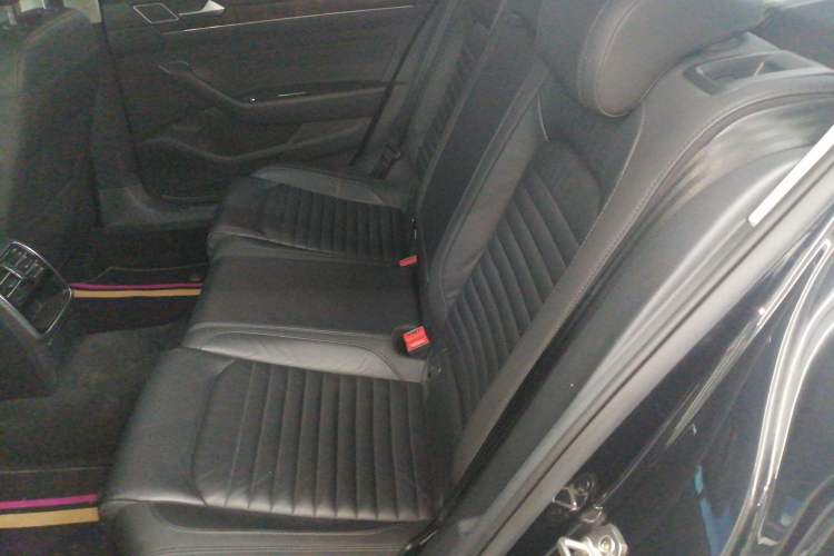 Used Volkswagen Magotan 2019 330TSI DSG Leading Model China VI Standard
