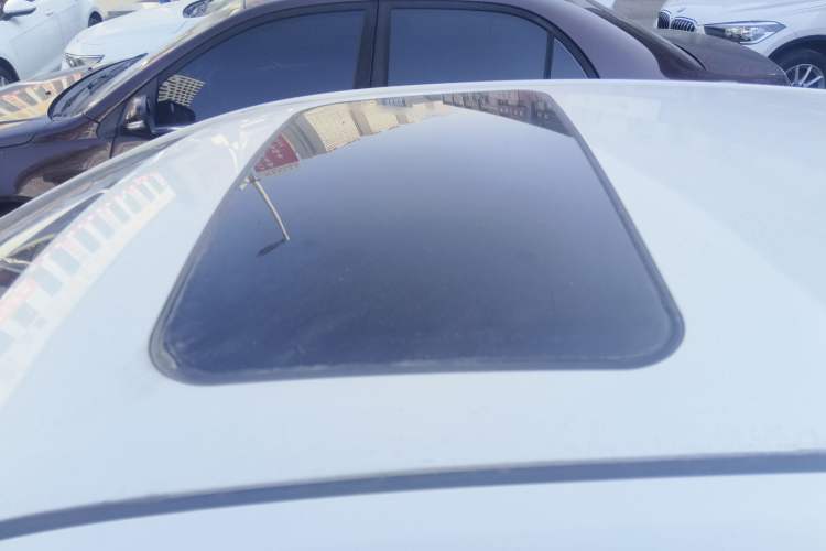 Used Toyota Levin 2019 Dual-Engine 1.8H E-CVT Luxury Edition China VI Standard
