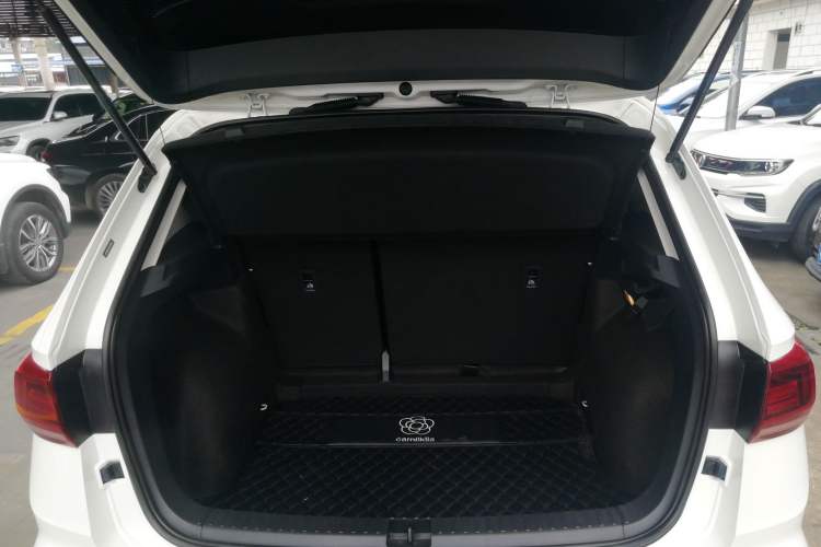 Used Volkswagen Tharu 2021 280TSI Two-Wheel Drive Trend Edition
