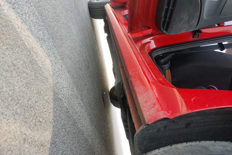 Used Volkswagen Polo 2014 1.4L Manual Fashion Edition
