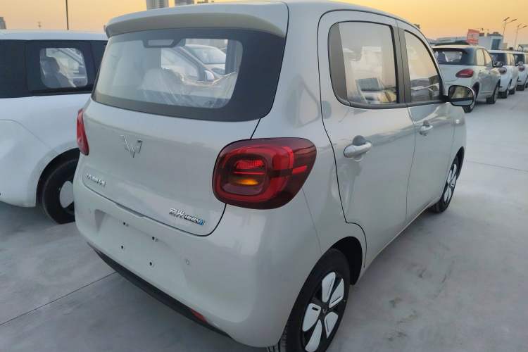 Used Wuling Hongguang MINIEV 2025 Four-Door Version Advanced Edition

