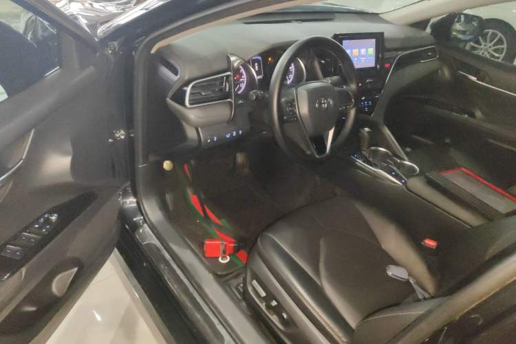 Used Toyota Camry 2022 2.0GVP Premier Edition
