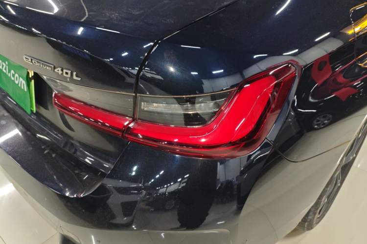 Used BMW i3 2025 eDrive 40 L Midnight Edition
