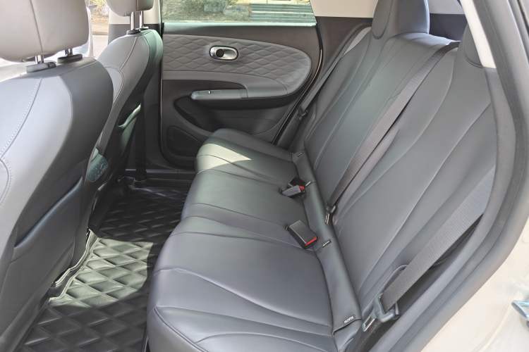 Used Dongfeng NAMMI 01 2024 New Edition 330 Plus Smart+
