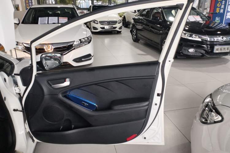 Used Kia K3 2016 1.6L Automatic GL
