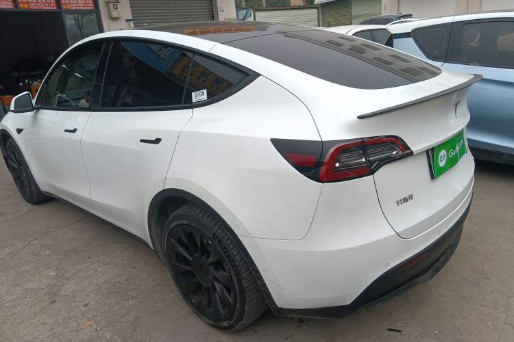 Used Tesla Model Y 2021 Long-Range All-Wheel-Drive Version