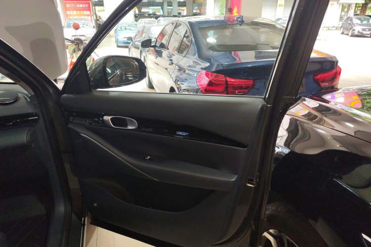 Used  E5 2024 530km Starship Edition
