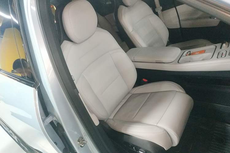 Used Nio ES6 2023 75 kWh
