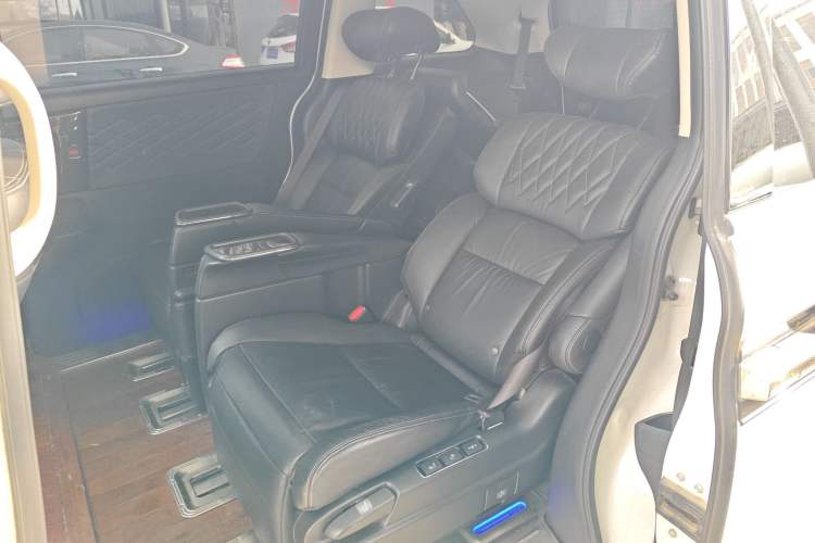 Used Honda Elysion 2019 2.0L Hybrid Luxury Edition
