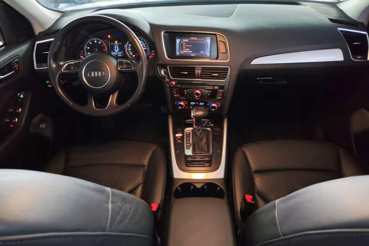 Used Audi Q5 2015 40 TFSI Technology Edition
