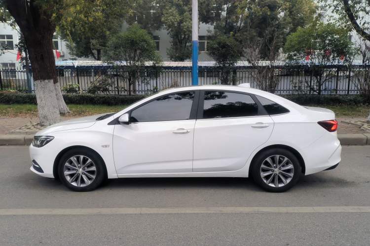 Used Chevrolet Monza 2020 320 Automatic Enjoyment Edition