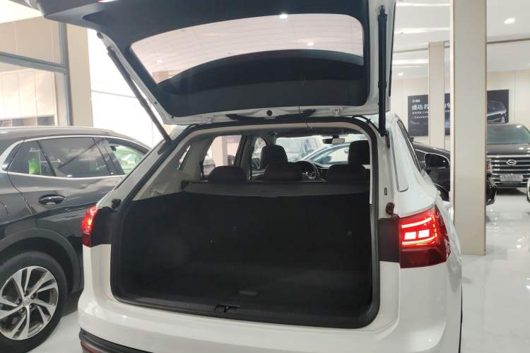 Used Volkswagen Tayron 2020 330TSI Two-Wheel Drive Luxury Smart Connectivity Version
