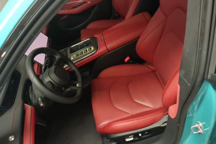 Used  SU7 2024 Four-Wheel Drive Ultra-Long Range Advanced Intelligent Driving Max Edition
