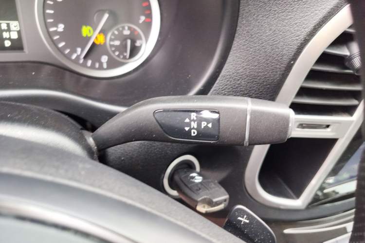 Used Mercedes-Benz Vito 2021 2.0T Business Version 7 Seats