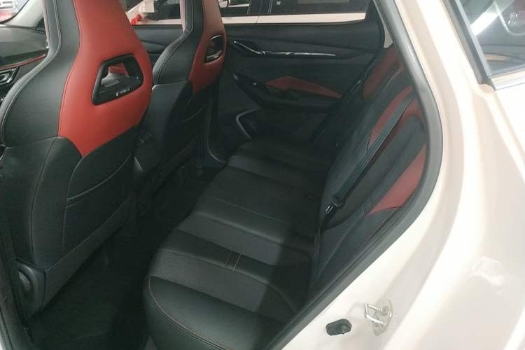 Used Oshan X5 2021 Revised Version 1.5T DCT Luxury Edition
