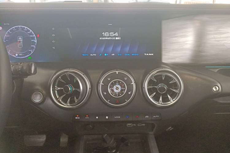 Used Tank 300 2023 Off-Road Edition 2.0T Challenger
