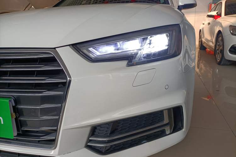 Used Audi A4L 2019 40 TFSI Ambition China VI
